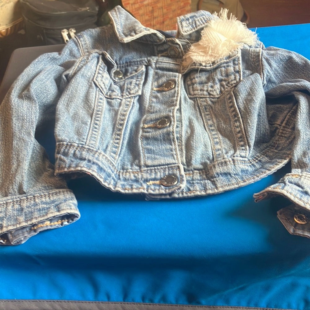 FINAL MARKDOWN Genuine Kids Denim Jacket 3t